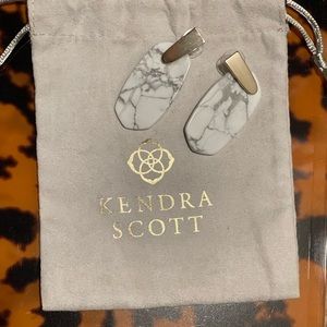 Kendra Scott Howlite earrings